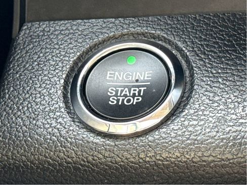 Used 2020 Ford Expedition Platinum image 19