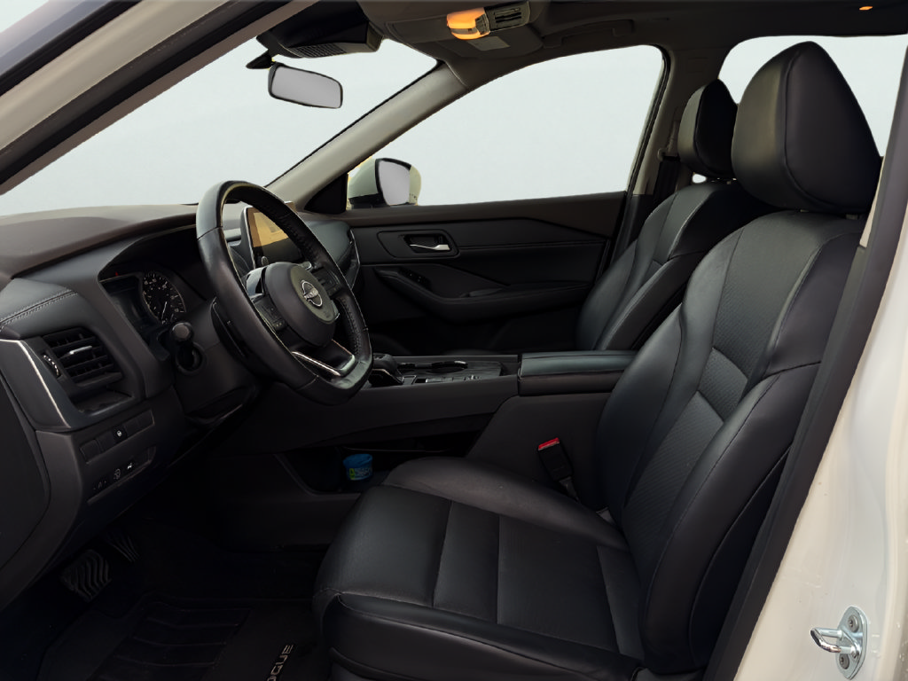 Certified 2023 Nissan Rogue SV w/ SV Premium B Package FWD image 14