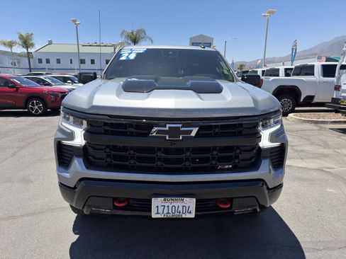 Used 2024 Chevrolet Silverado 1500 LT Trail Boss w/ Convenience Package II AWD/4WD image 3