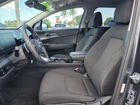 Certified 2023 Kia Sportage LX AWD/4WD image 17
