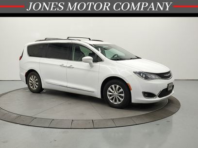 Used 2019 Chrysler Pacifica Touring-L