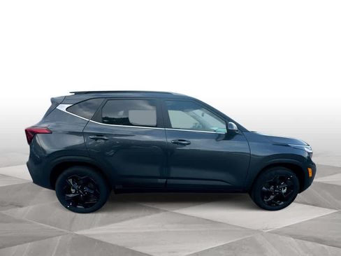 Certified 2026 Kia Seltos EX w/ EX Sunroof Package AWD/4WD image 9