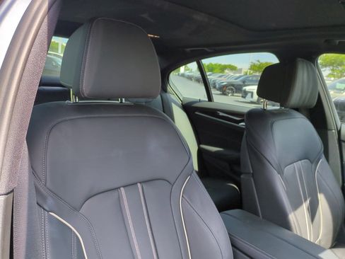 Used 2019 BMW 530i w/ M Sport Package image 33