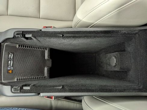 Used 2020 Cadillac XT4 Premium Luxury w/ Enhanced Visibility Package image 23