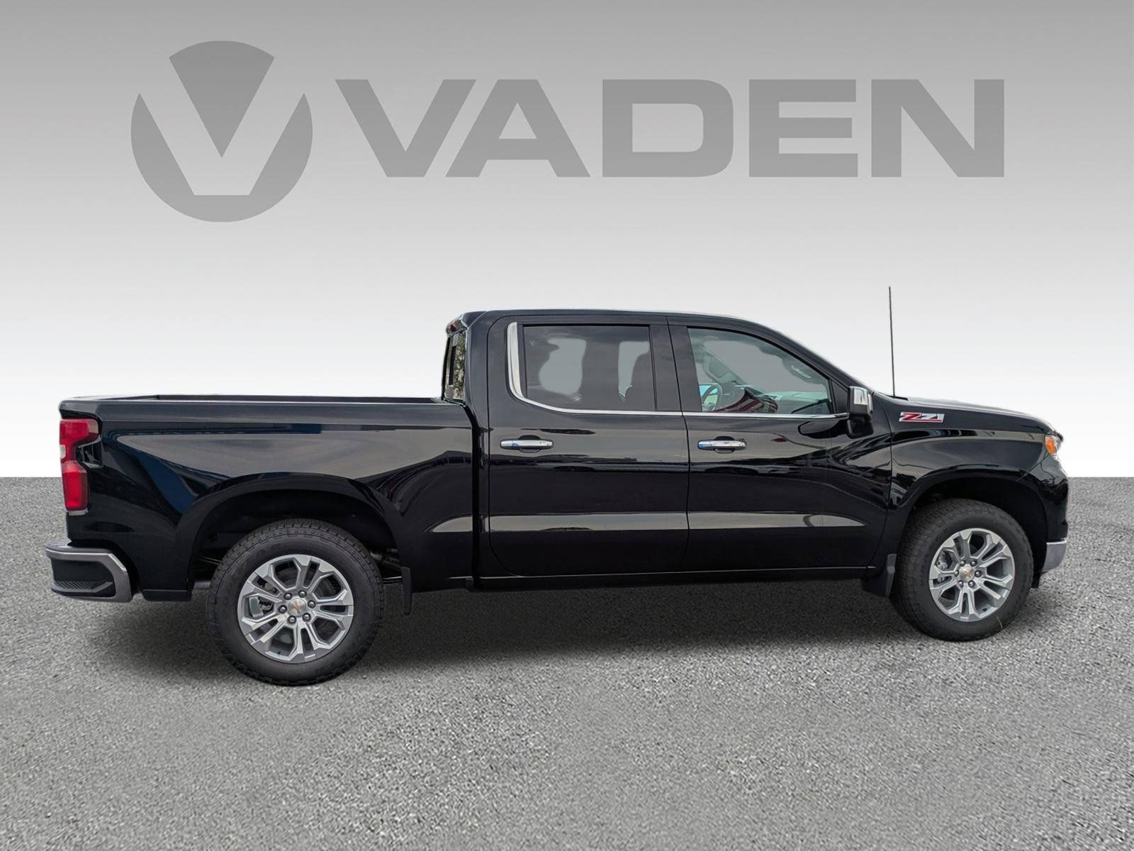 New 2026 Chevrolet Silverado 1500 LTZ w/ Technology Package AWD/4WD image 23