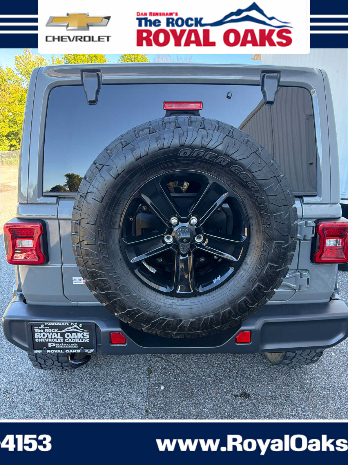 Used 2020 Jeep Wrangler Unlimited Sahara AWD/4WD image 6