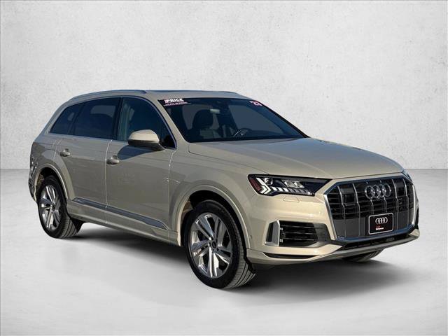 Used 2023 Audi Q7 3.0T Premium Plus w/ Premium Plus Package AWD/4WD image 3