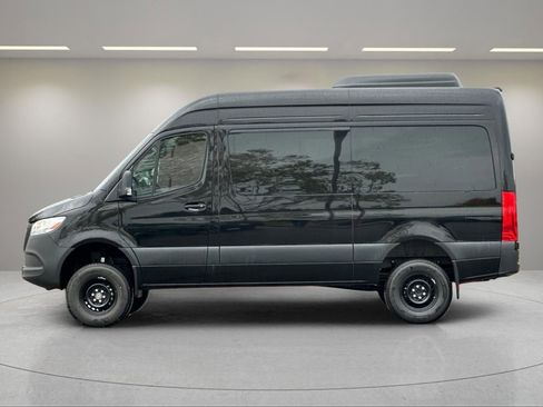 New 2025 Mercedes-Benz Sprinter 2500 image 7
