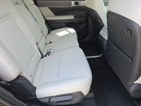 New 2026 Hyundai Santa Fe SE FWD image 17