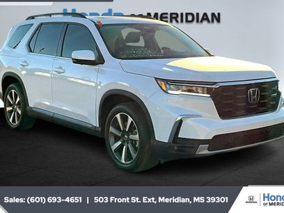 Used 2025 Honda Pilot Elite