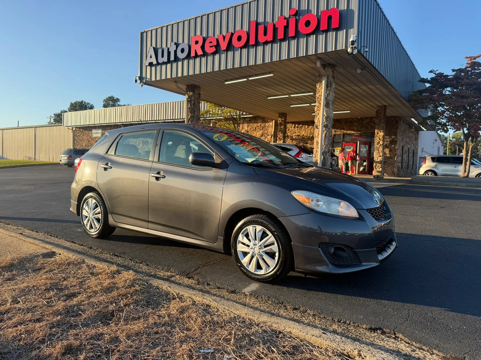 Used 2009 Toyota Matrix S w/ All Weather Guard Pkg FWD image 1