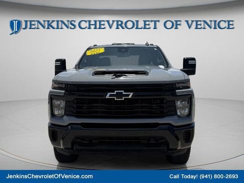 Used 2025 Chevrolet Silverado 2500 Custom w/ Custom Value Package AWD/4WD image 12