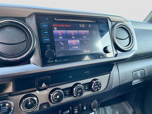 Used 2019 Toyota Tacoma TRD Off-Road image 14