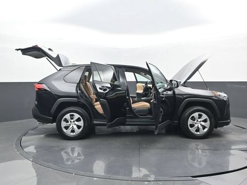 Used 2023 Toyota RAV4 LE FWD image 32