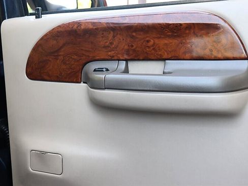 Used 2003 Ford F250 Lariat image 19