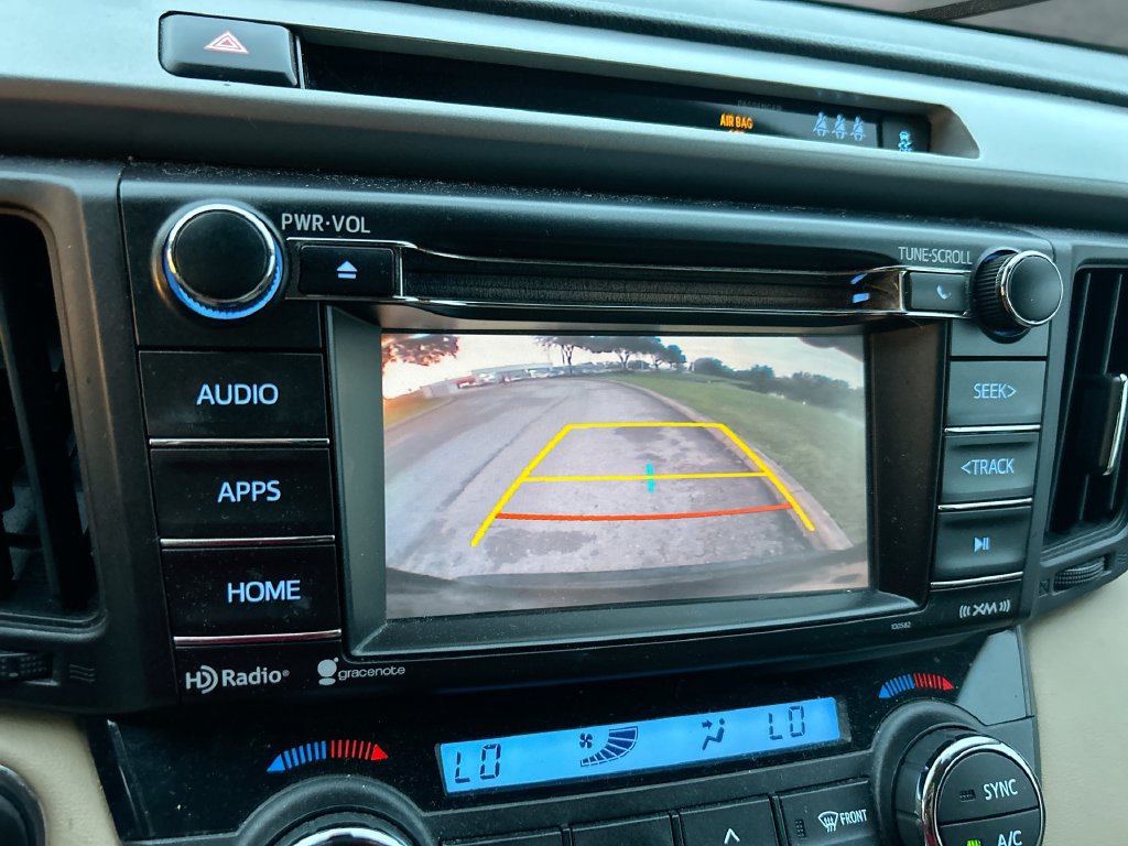 Used 2018 Toyota RAV4 XLE FWD image 23