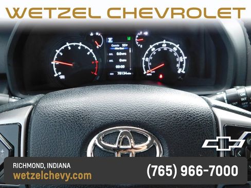 Used 2020 Toyota 4Runner SR5 AWD/4WD image 25