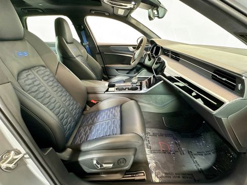 Used 2024 Audi RS 6 performance w/ Matte Carbon Package image 28