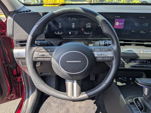 Used 2025 Hyundai Kona SEL FWD image 18
