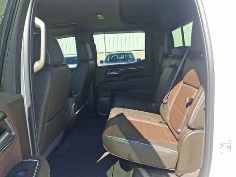 Used 2024 GMC Sierra 1500 Denali AWD/4WD image 11