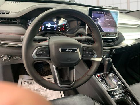 Used 2023 Jeep Compass Trailhawk image 16