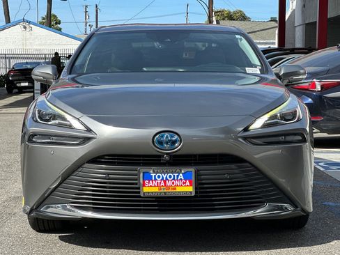 Used 2021 Toyota Mirai XLE w/ Advanced Technology Package RWD image 9