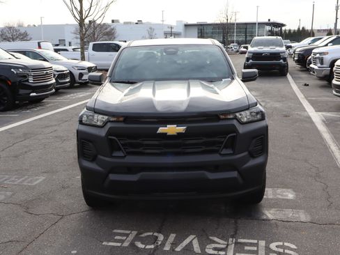 Used 2026 Chevrolet Colorado W/T w/ Advanced Trailering Package image 3