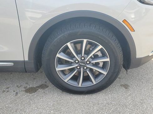 Certified 2022 Lincoln Nautilus FWD image 12