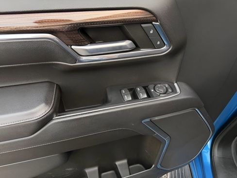 Used 2023 Chevrolet Silverado 1500 RST w/ Z71 Off-Road Package image 17