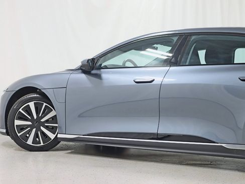 Used 2025 Lucid Air Pure image 11