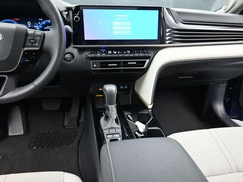 Certified 2025 Toyota Camry XLE image 11