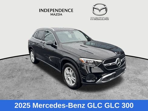 Used 2025 Mercedes-Benz GLC 300 GLC 300 image 1