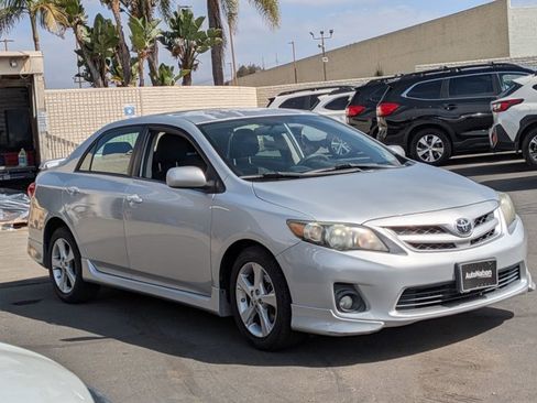 Used 2013 Toyota Corolla S FWD image 4