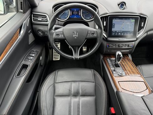 Used 2018 Maserati Ghibli S GranSport Q4 AWD/4WD image 29