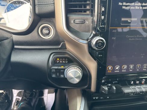 Used 2019 RAM 1500 Laramie AWD/4WD image 45