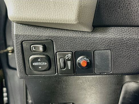 Used 2016 Toyota Corolla LE FWD image 16