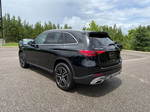 Used 2026 Mercedes-Benz GLC 300 4MATIC image 9