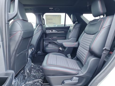 New 2025 Ford Explorer ST-Line w/ Premium Package image 7