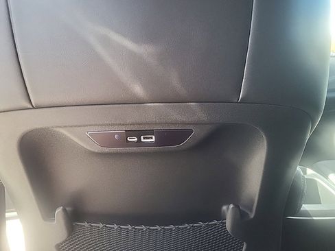 New 2026 Chrysler Pacifica Select image 13