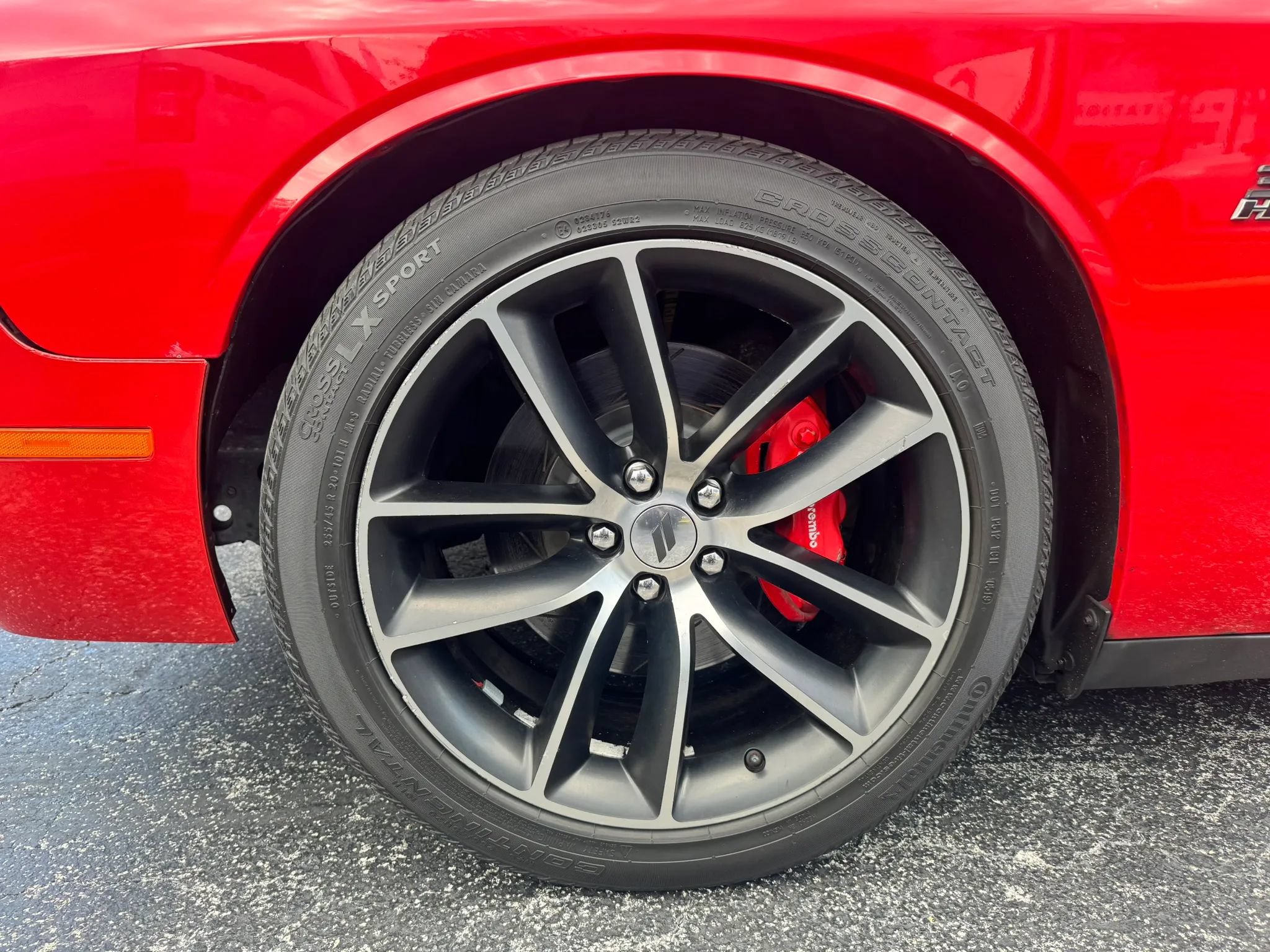 Used 2018 Dodge Challenger R/T w/ Performance Handling Group RWD image 13