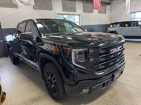 Used 2024 GMC Sierra 1500 Elevation w/ X31 Off-Road Package image 3