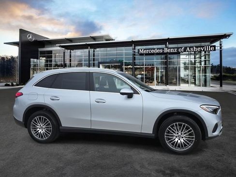 New 2026 Mercedes-Benz GLC 300 4MATIC image 1