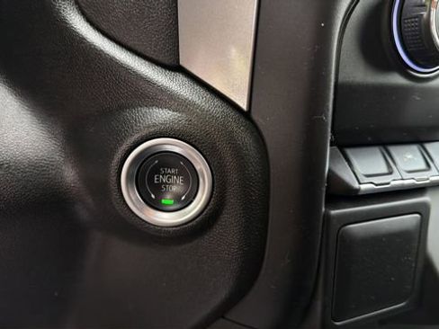 Used 2025 Chevrolet Silverado 1500 Custom image 28