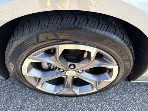 Used 2024 Chevrolet Malibu LT image 12