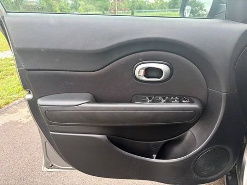 Used 2017 Kia Soul FWD image 15