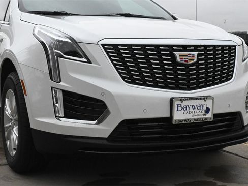 New 2026 Cadillac XT5 Luxury w/ LPO, Floor Liner Package image 28