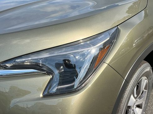 New 2025 Subaru Ascent Premium image 4