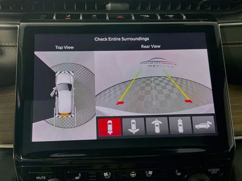 Used 2024 Jeep Grand Cherokee Summit w/ Luxury Tech Group V image 15