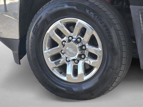 Used 2016 Chevrolet Silverado 2500 LTZ w/ Z71 Package, Off-Road AWD/4WD image 9