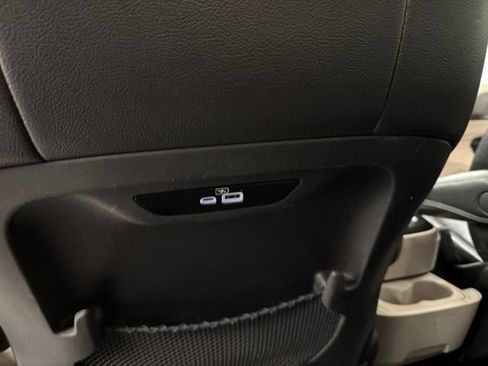 Used 2022 Chrysler Pacifica Touring-L FWD image 26